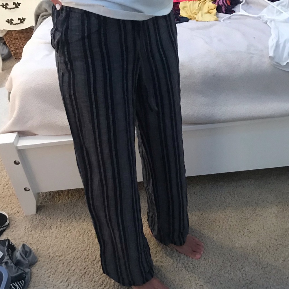 Navy stripped flow pants